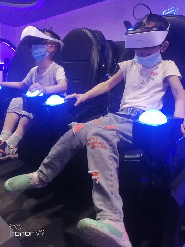 幻影星空VR主题乐园高科技体验VR娱乐新模式